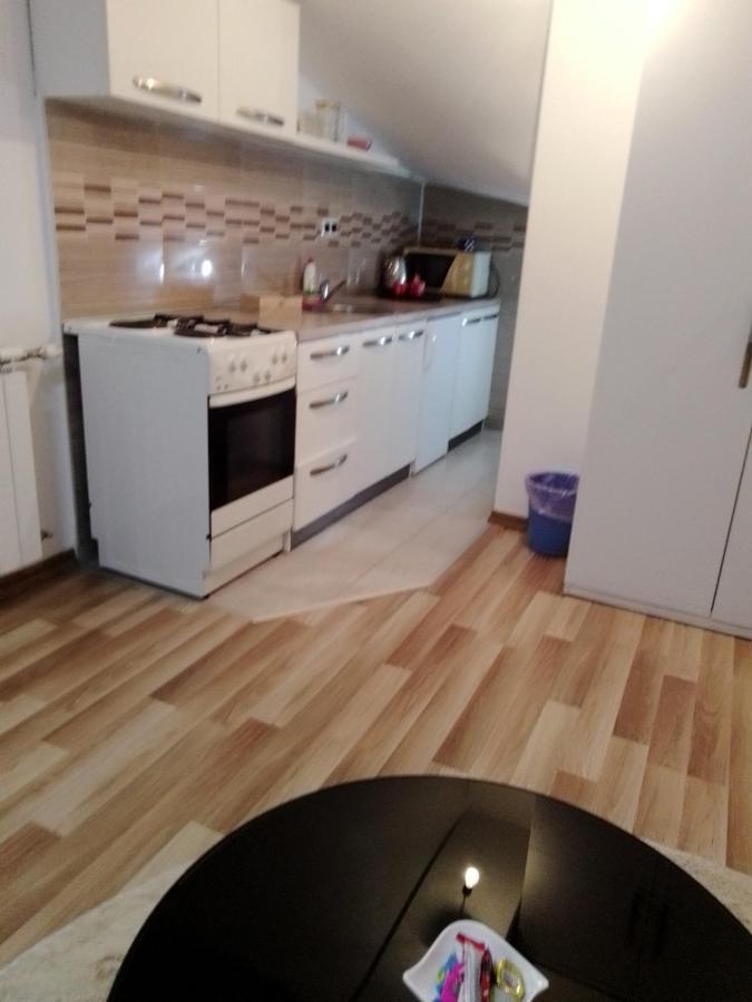 Sleep And Drive No7 Apartment Сараево Екстериор снимка